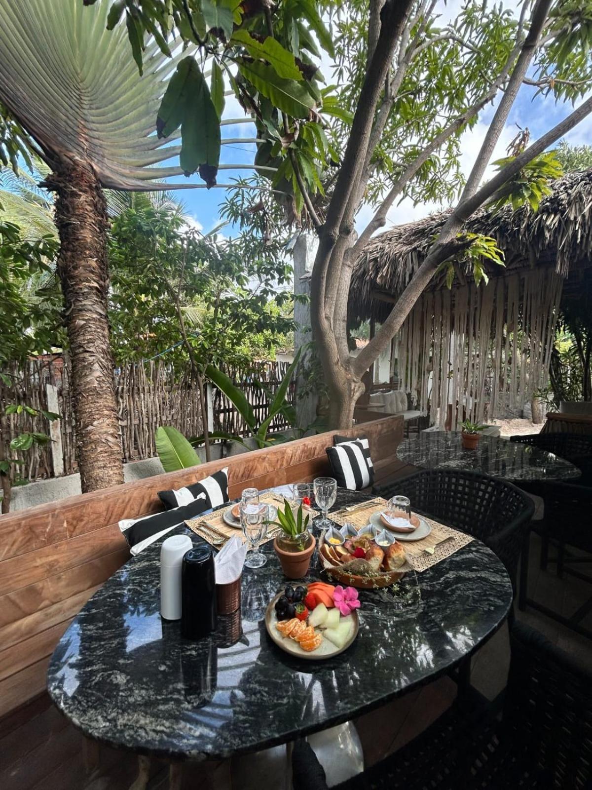 Villa Pantai Boutique Hotel Атинс Экстерьер фото