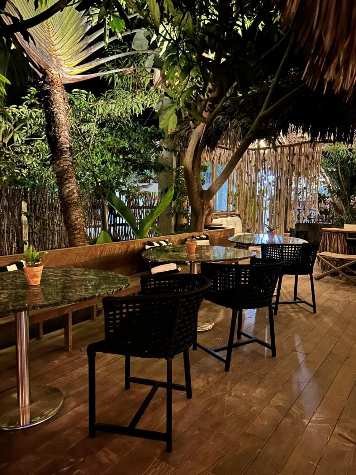 Villa Pantai Boutique Hotel Атинс Экстерьер фото